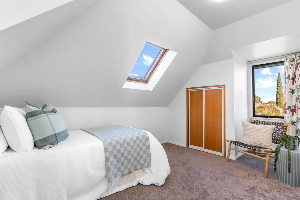 Photos of 267A Memorial Avenue