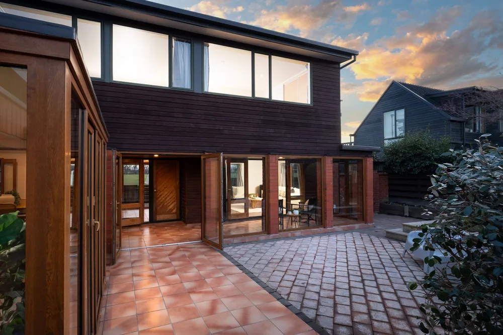 Photos of 267A Memorial Avenue