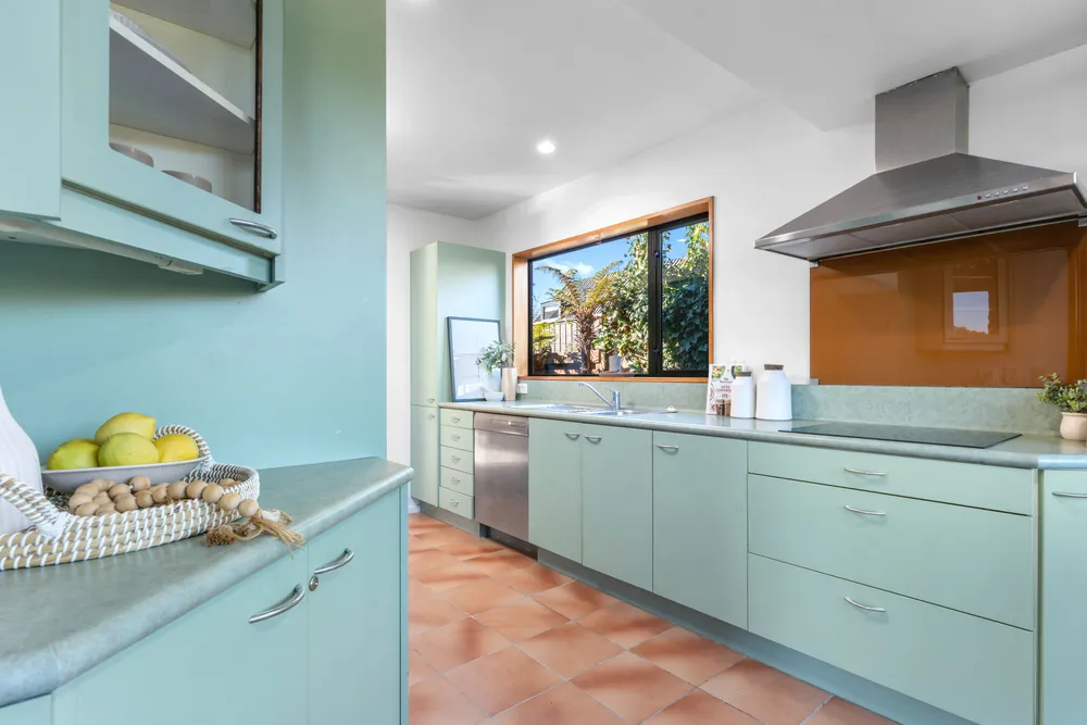 Photos of 267A Memorial Avenue