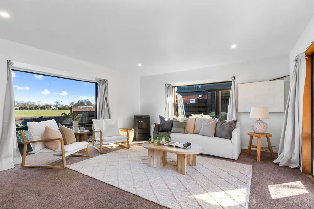Photos of 267A Memorial Avenue
