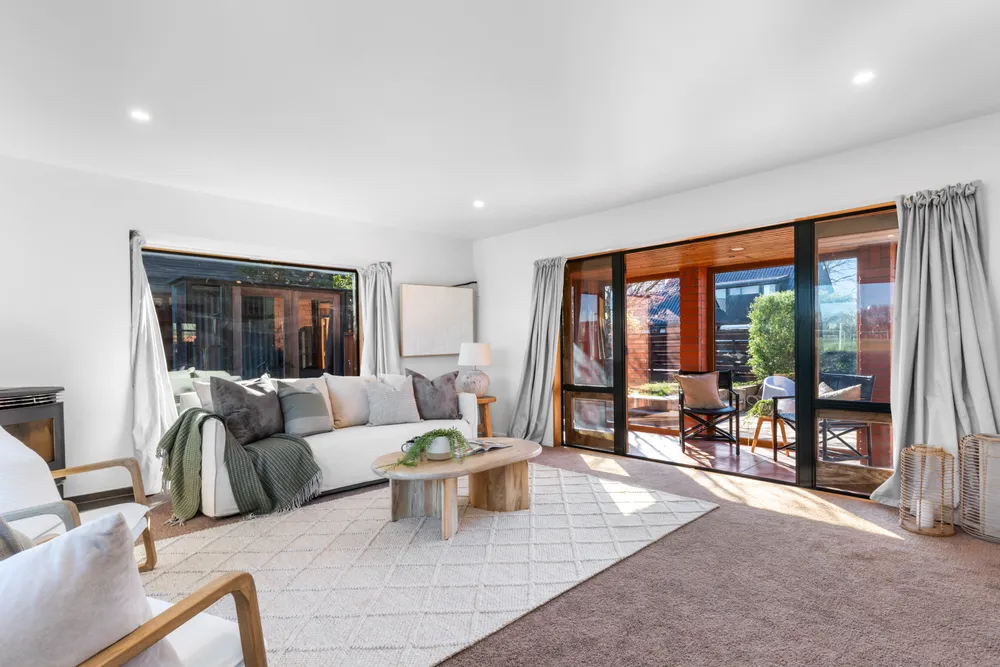 Photos of 267A Memorial Avenue