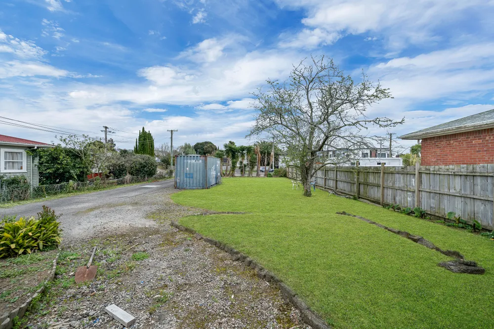 Photos of 12 Surrey Street