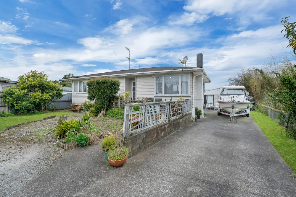 Photos of 12 Surrey Street