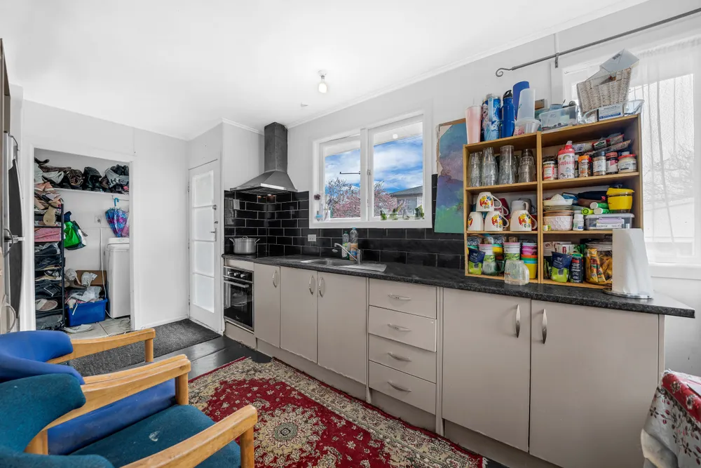 Photos of 12 Surrey Street