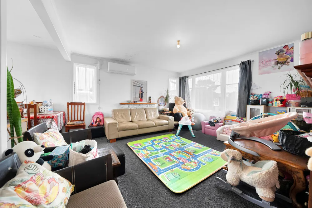 Photos of 12 Surrey Street
