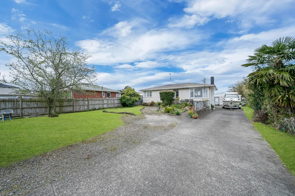 Photos of 12 Surrey Street