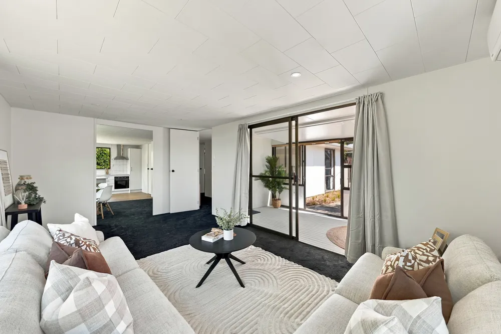 Photos of 18a Lyttelton Street