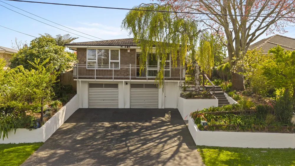 Photos of 18a Lyttelton Street