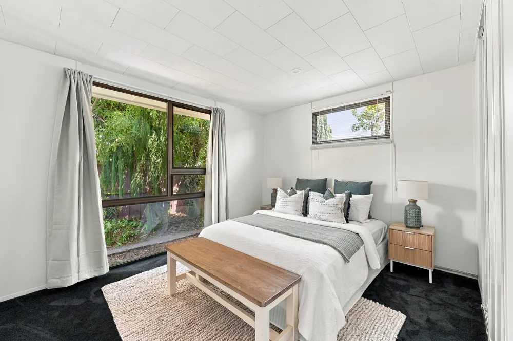 Photos of 18a Lyttelton Street