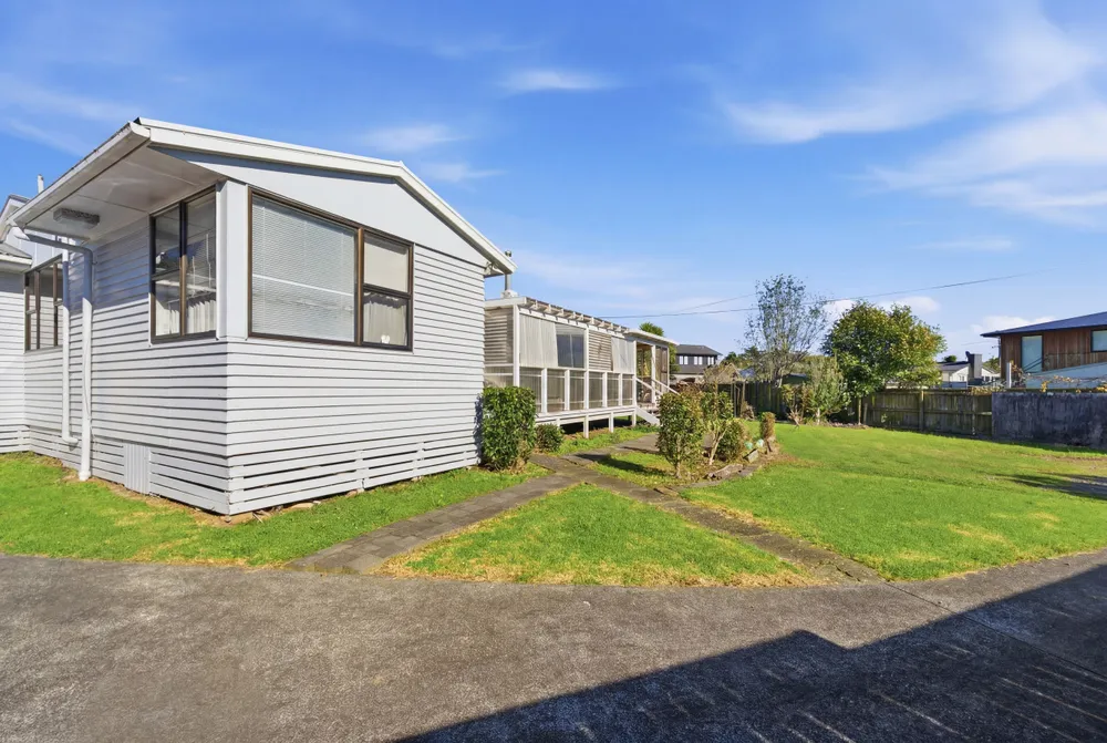 Photos of 10 House Avenue