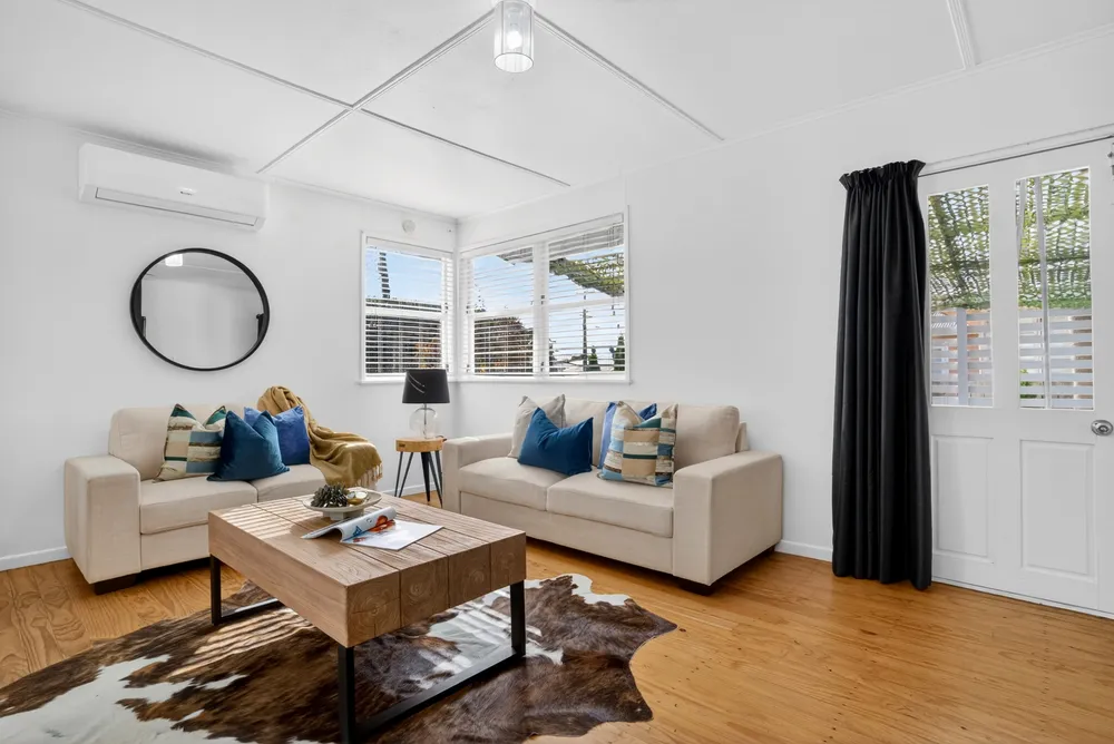 Photos of 62 Valentine Street