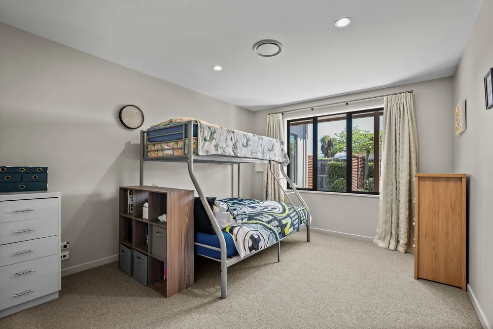 Photos of 15 Farrant Drive