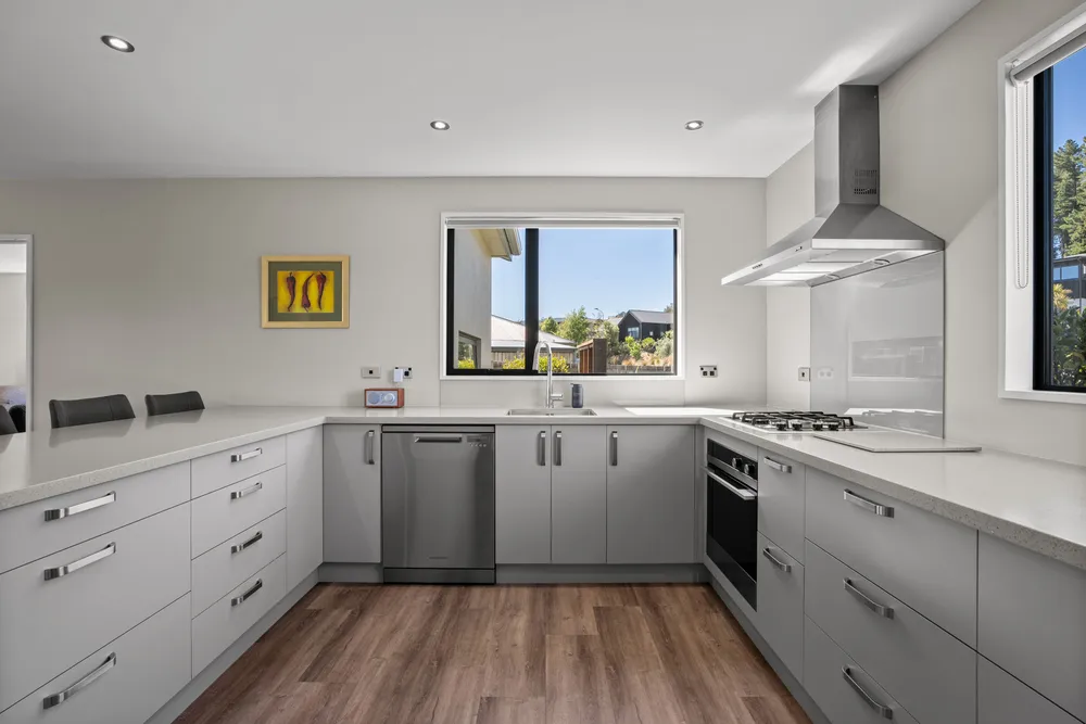 Photos of 15 Farrant Drive