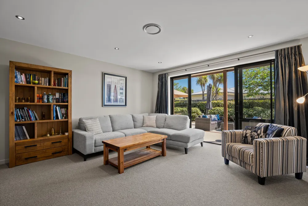 Photos of 15 Farrant Drive