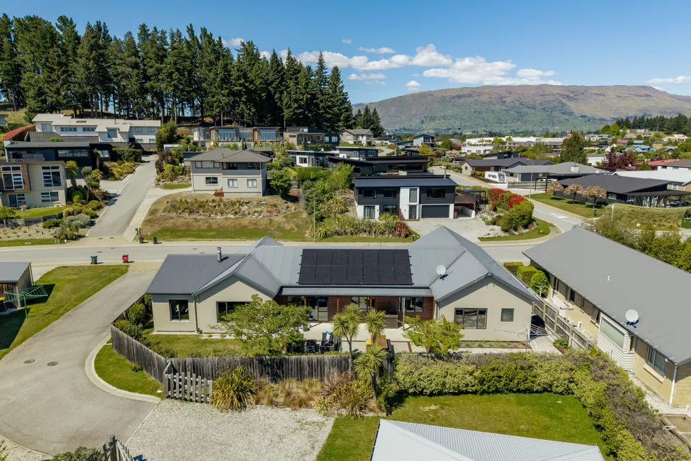 Photos of 15 Farrant Drive
