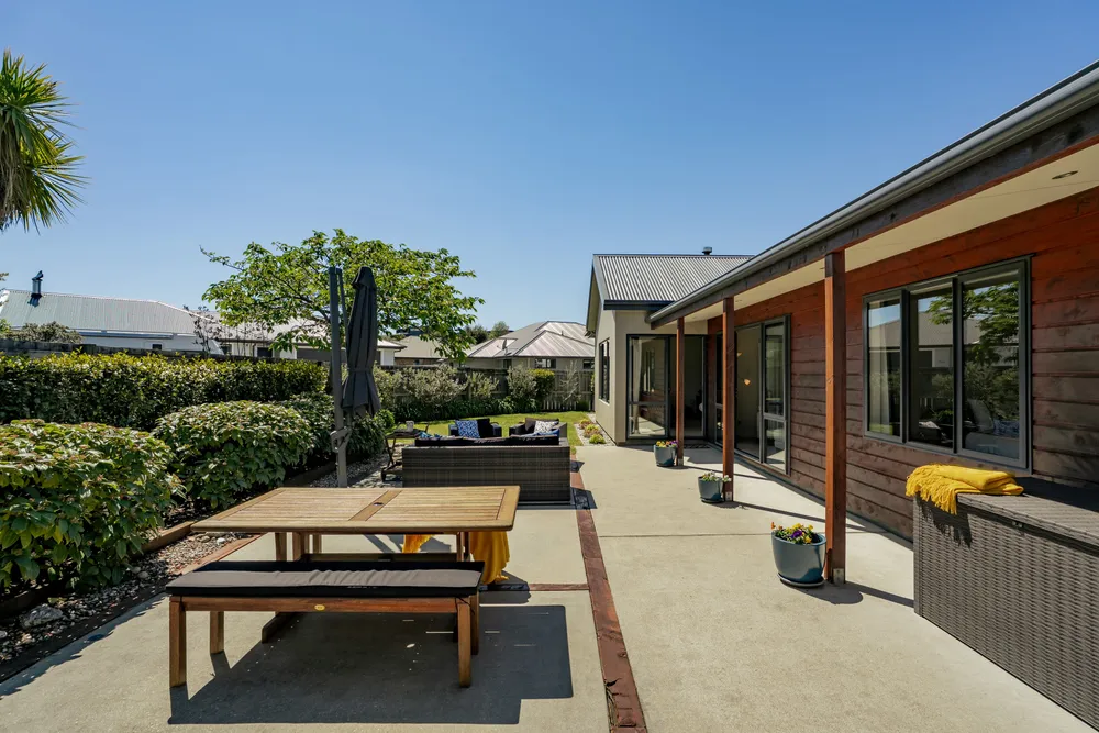 Photos of 15 Farrant Drive