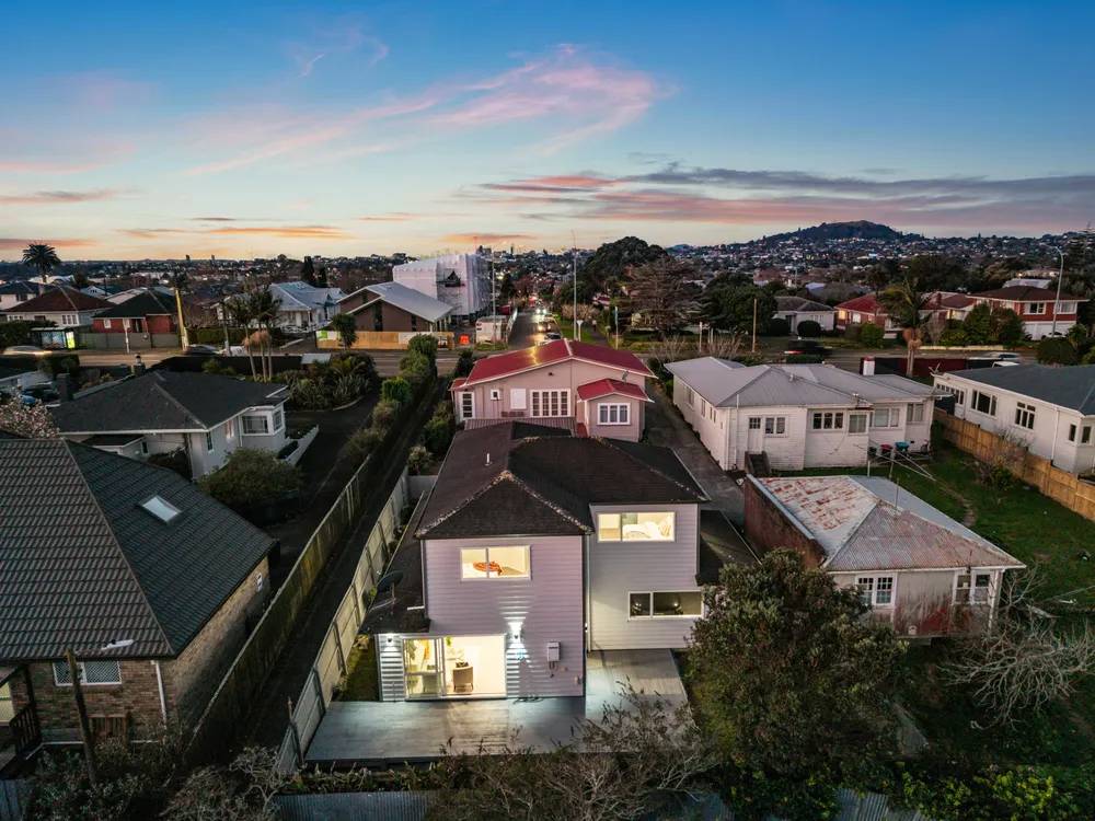 Photos of 225A Mount Albert Road