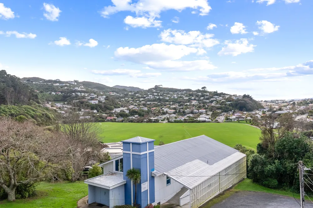 Photos of 33 Makara Road