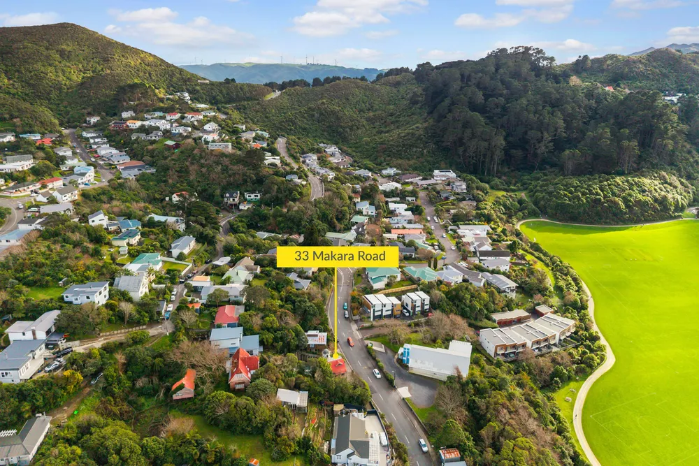 Photos of 33 Makara Road