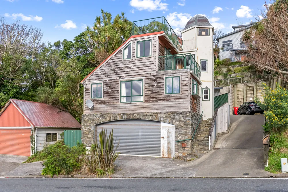 Photos of 33 Makara Road