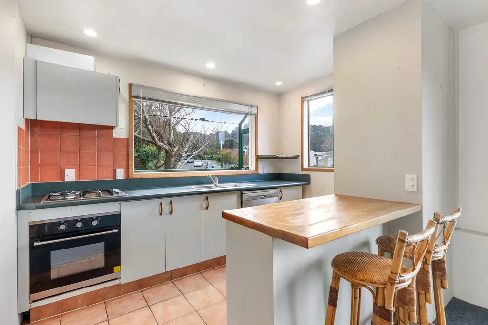 Photos of 33 Makara Road