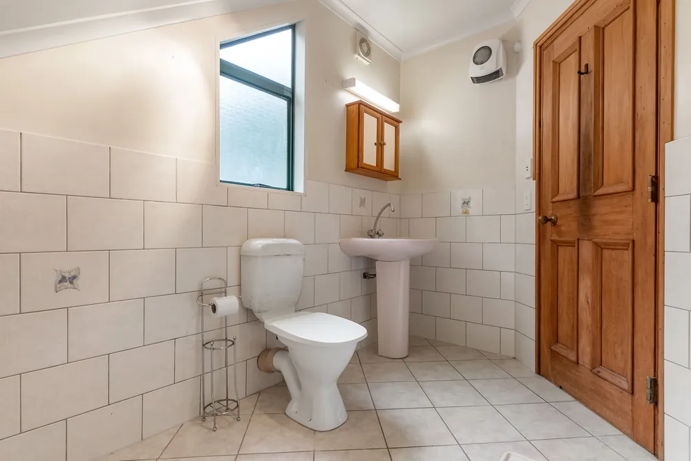 Photos of 33 Makara Road