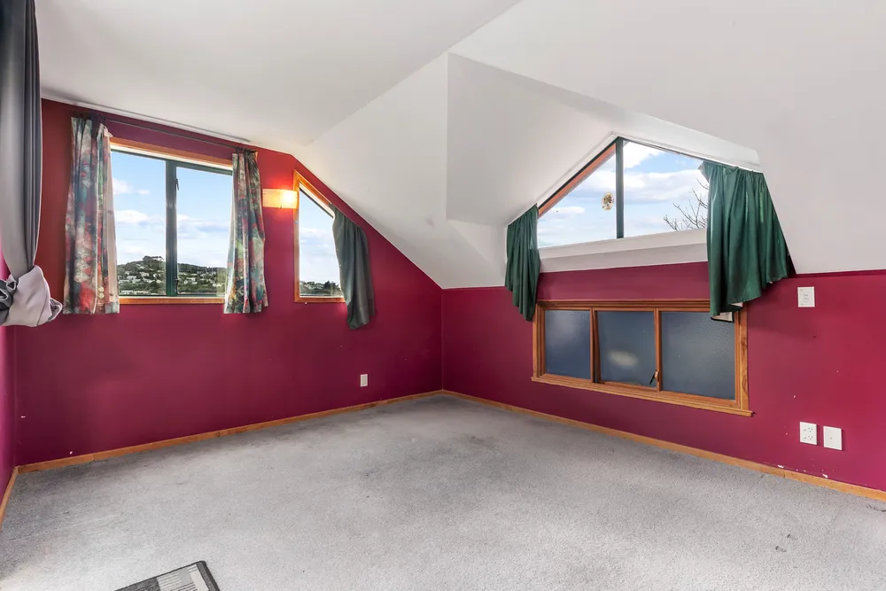 Photos of 33 Makara Road