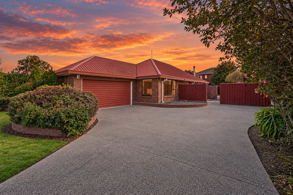 Photos of 50 Lancewood Drive