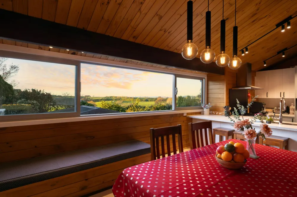 Photos of 168 Te Kawa Road