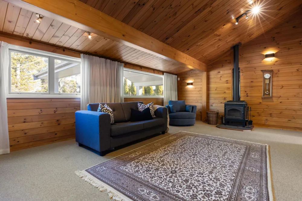 Photos of 168 Te Kawa Road