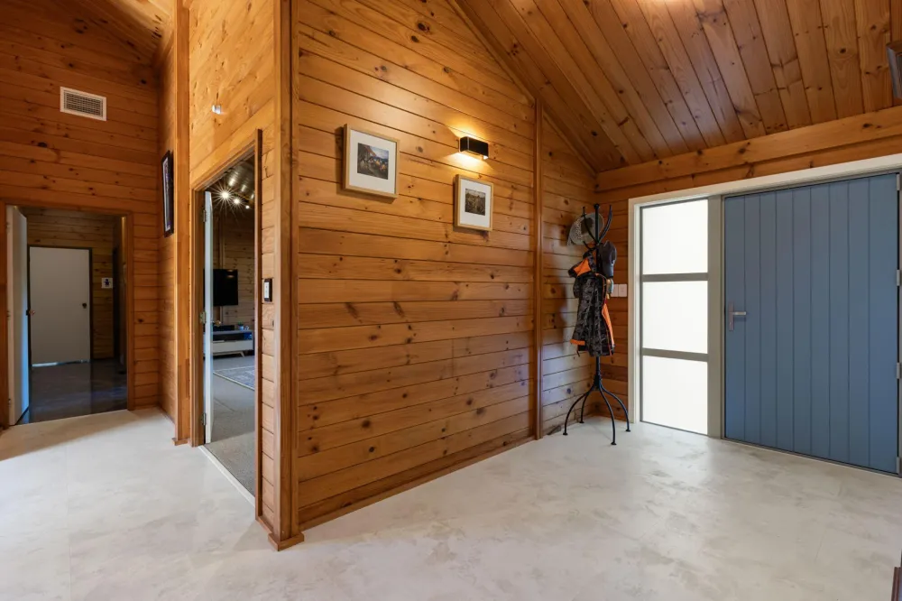Photos of 168 Te Kawa Road