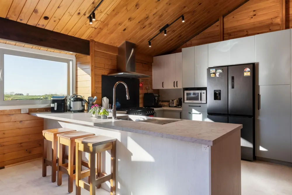 Photos of 168 Te Kawa Road