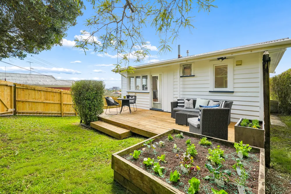 Photos of 116 Paihia Street