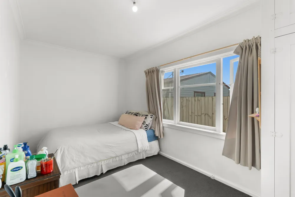 Photos of 54 Neill Street