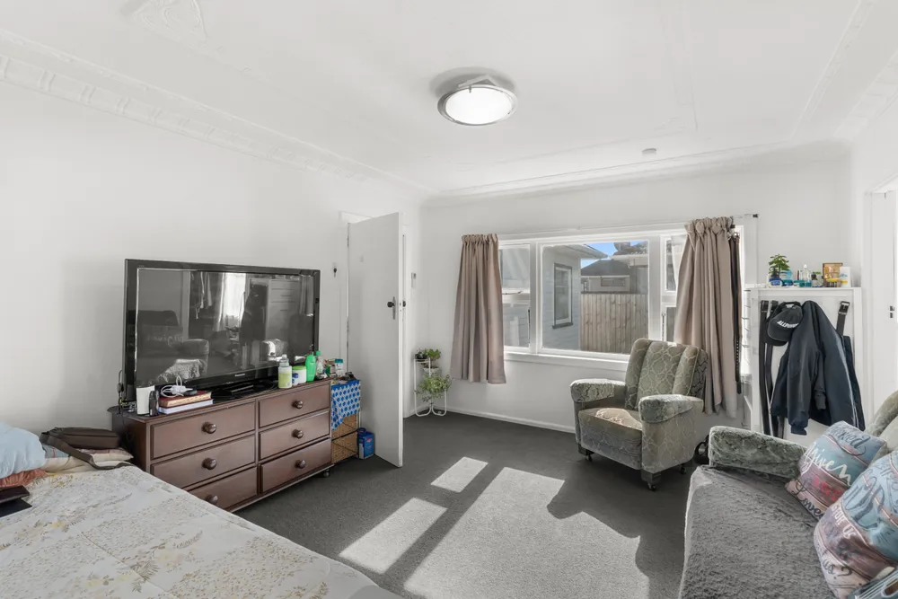 Photos of 54 Neill Street
