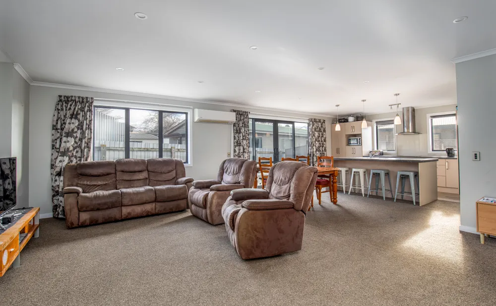 Photos of 92B Molyneux Avenue