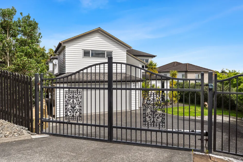 Photos of 13 Kilear Close