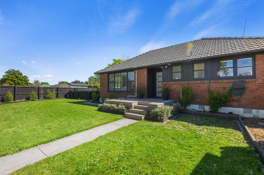 Photos of 306 Hills Road