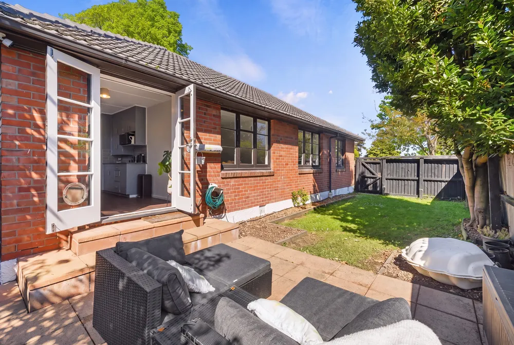 Photos of 306 Hills Road