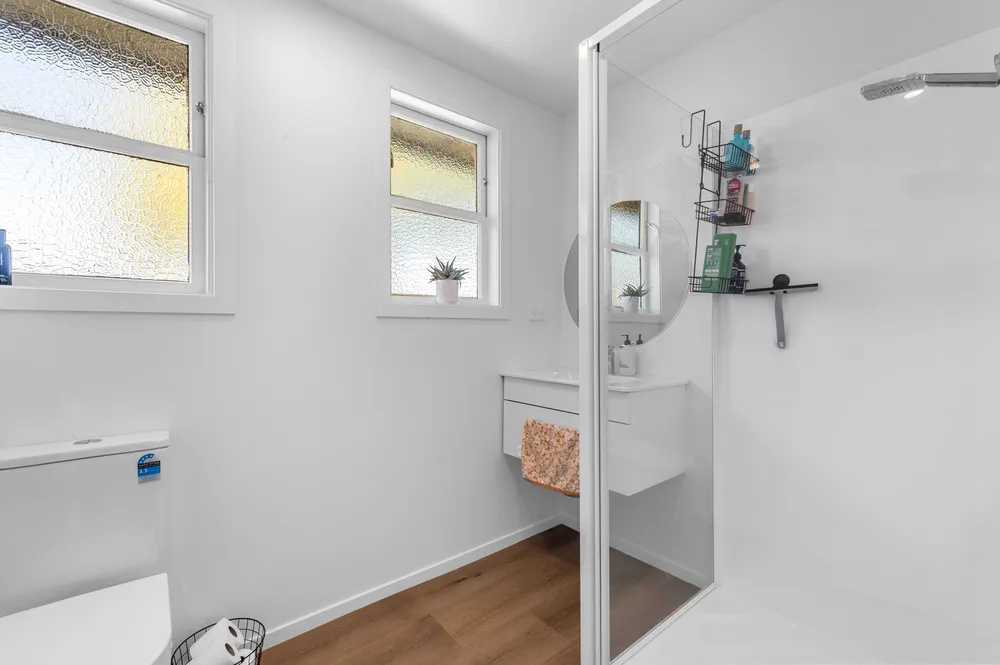 Photos of 306 Hills Road