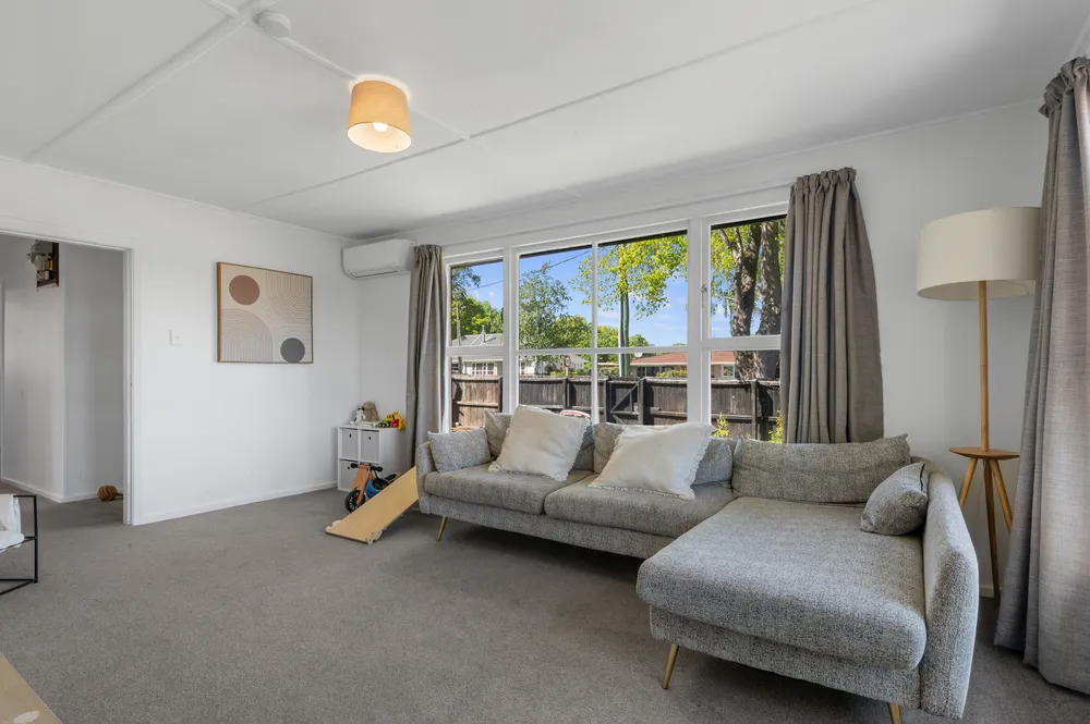 Photos of 306 Hills Road