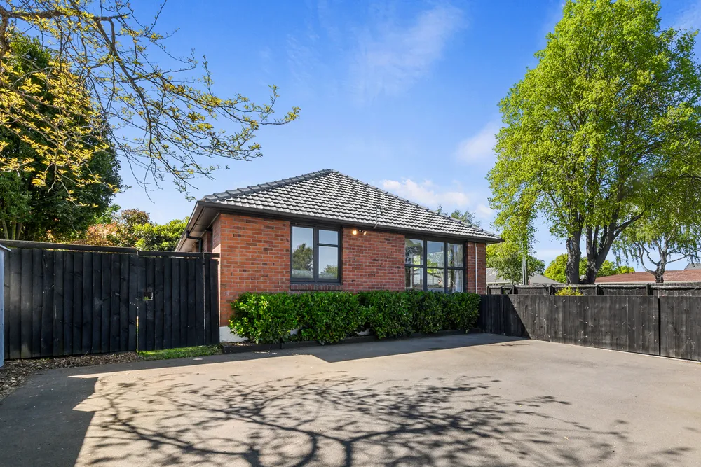 Photos of 306 Hills Road