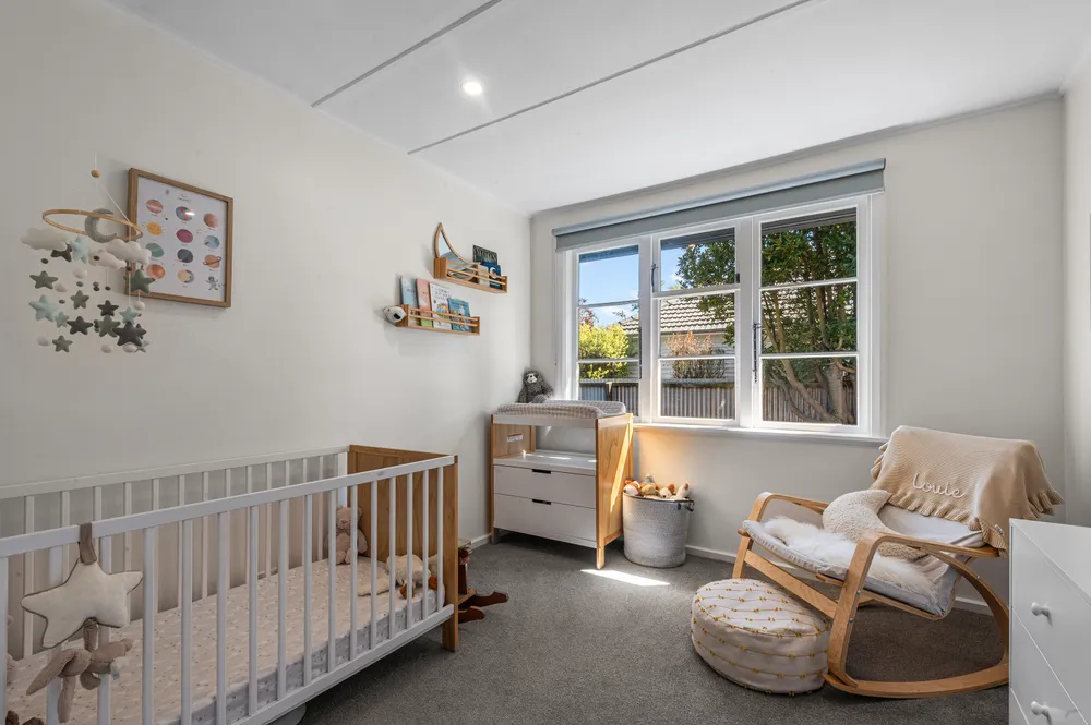 Photos of 306 Hills Road