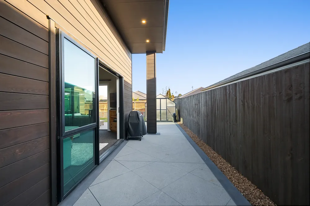 Photos of 61 Richmond Avenue