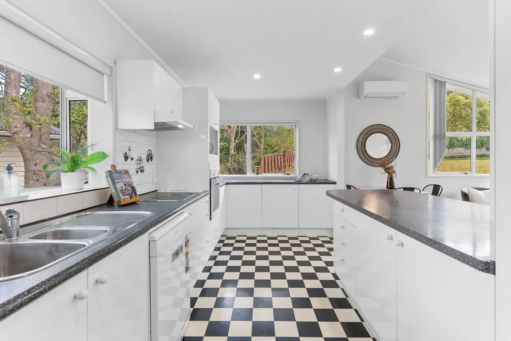 Photos of 19 McPhail Street