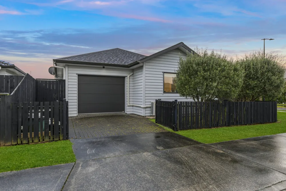 Photos of 22 Jutland Road