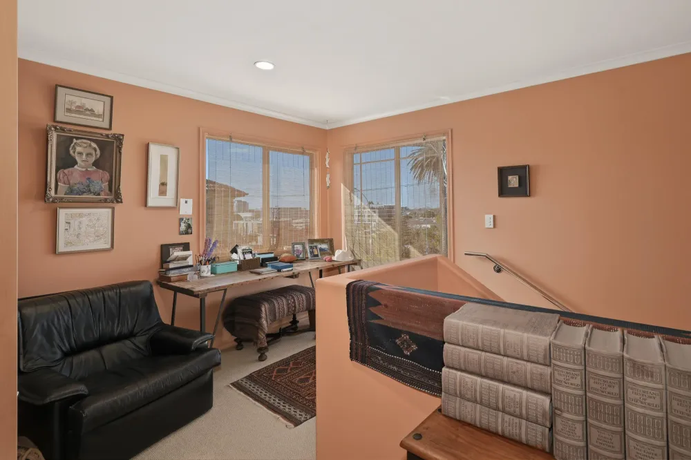 Photos of 17 Edgecumbe Road