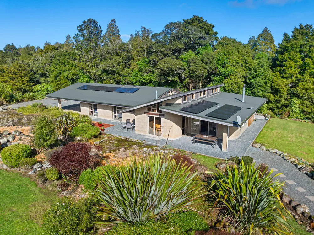 Photos of 46 Kahikatea Drive