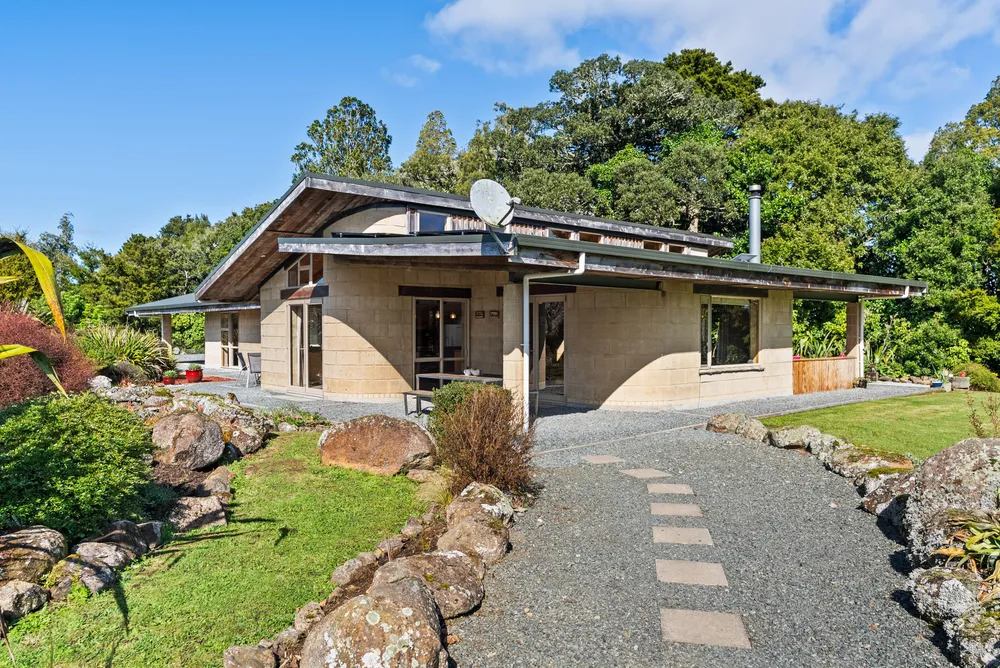 Photos of 46 Kahikatea Drive