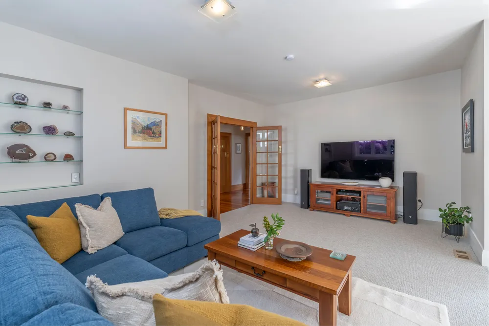 Photos of 63 Marsden Avenue